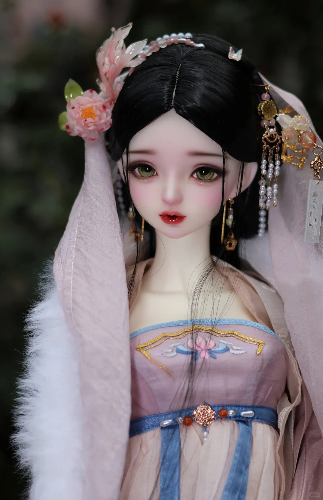 1/3 BJD female body 60cm resin ball jointed doll with finished makeup