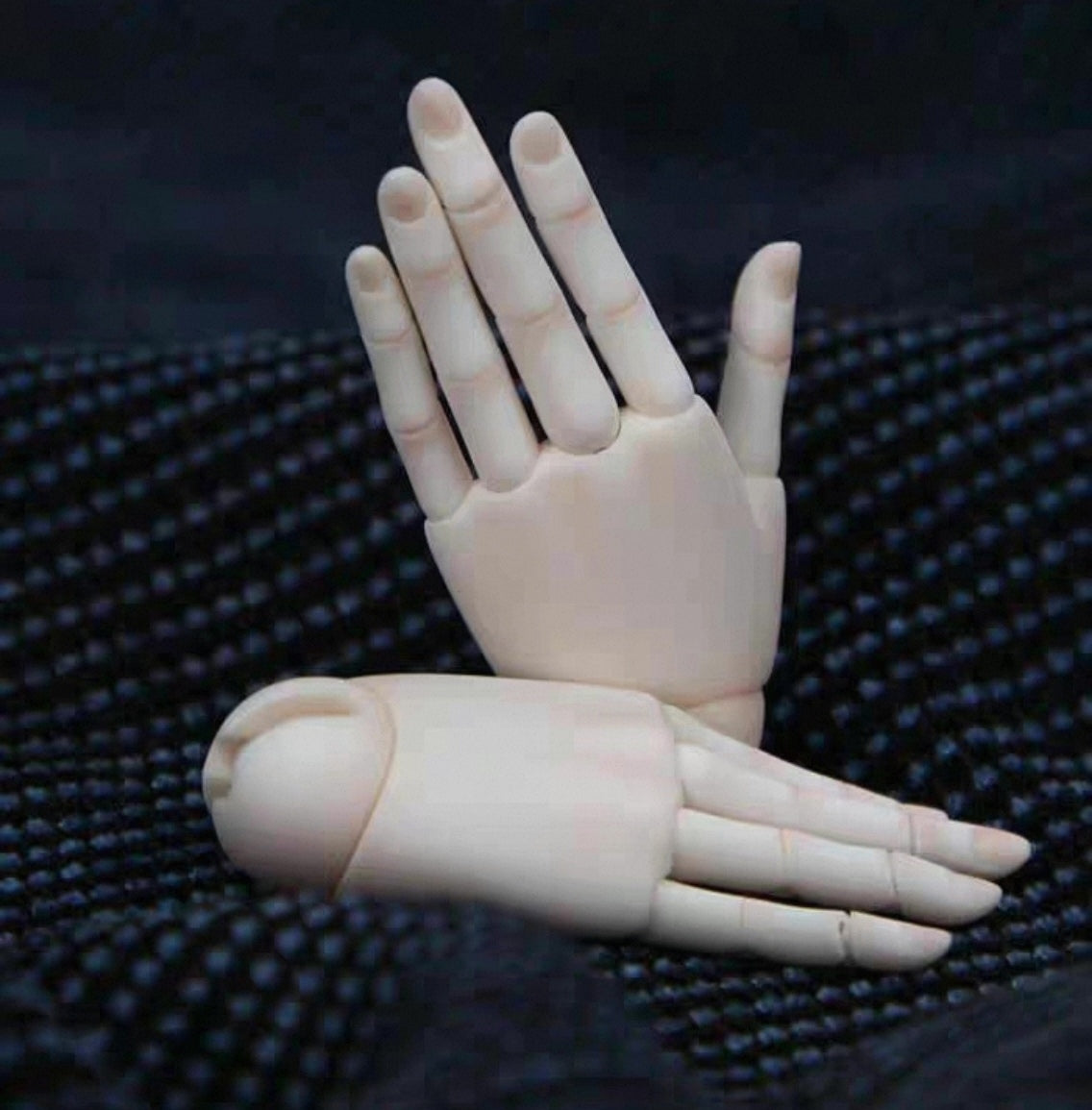 1/4 BJD replacement hands front view with detailed finger joints
