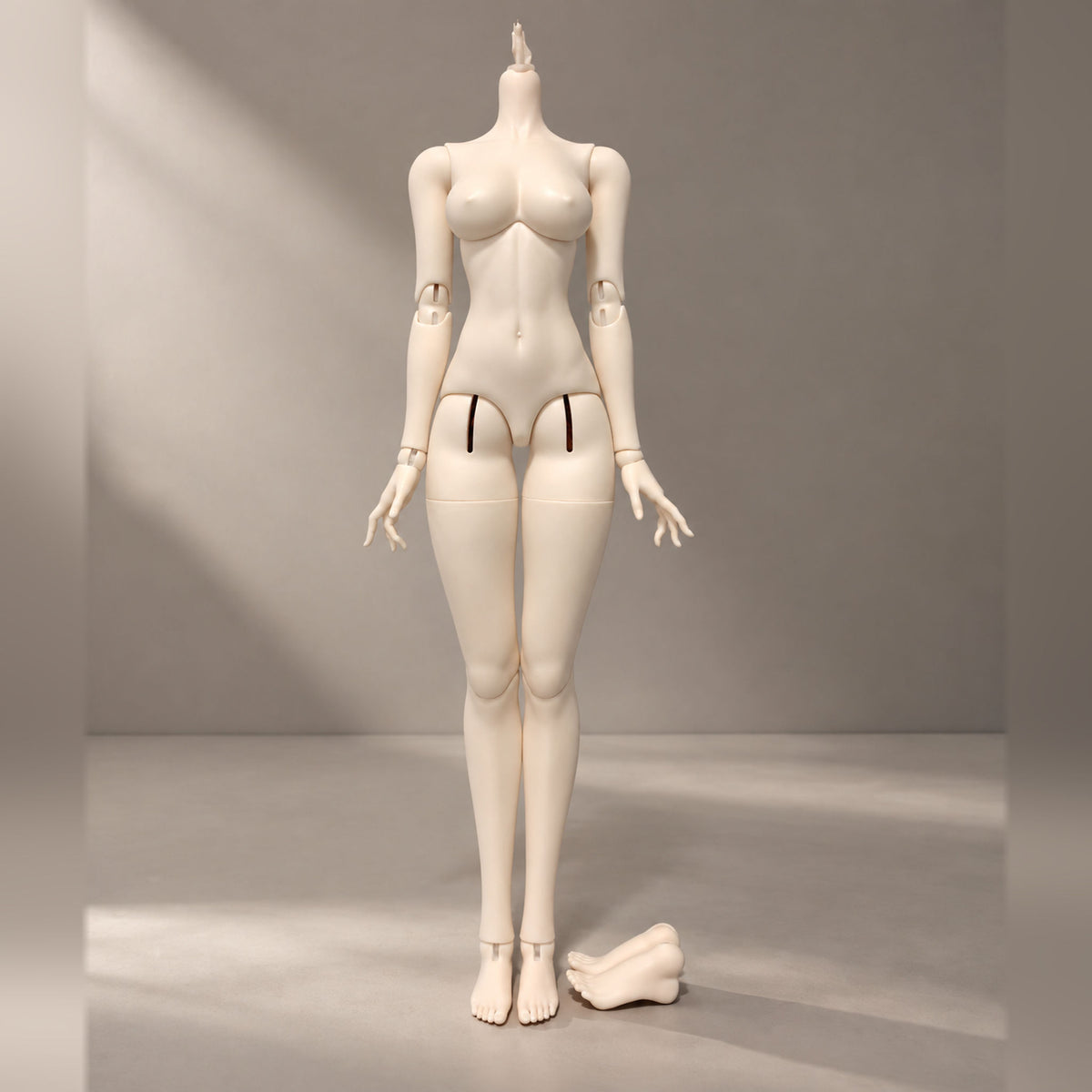 Front view of a 56.5cm female BJD body with curvy proportions and standard feet