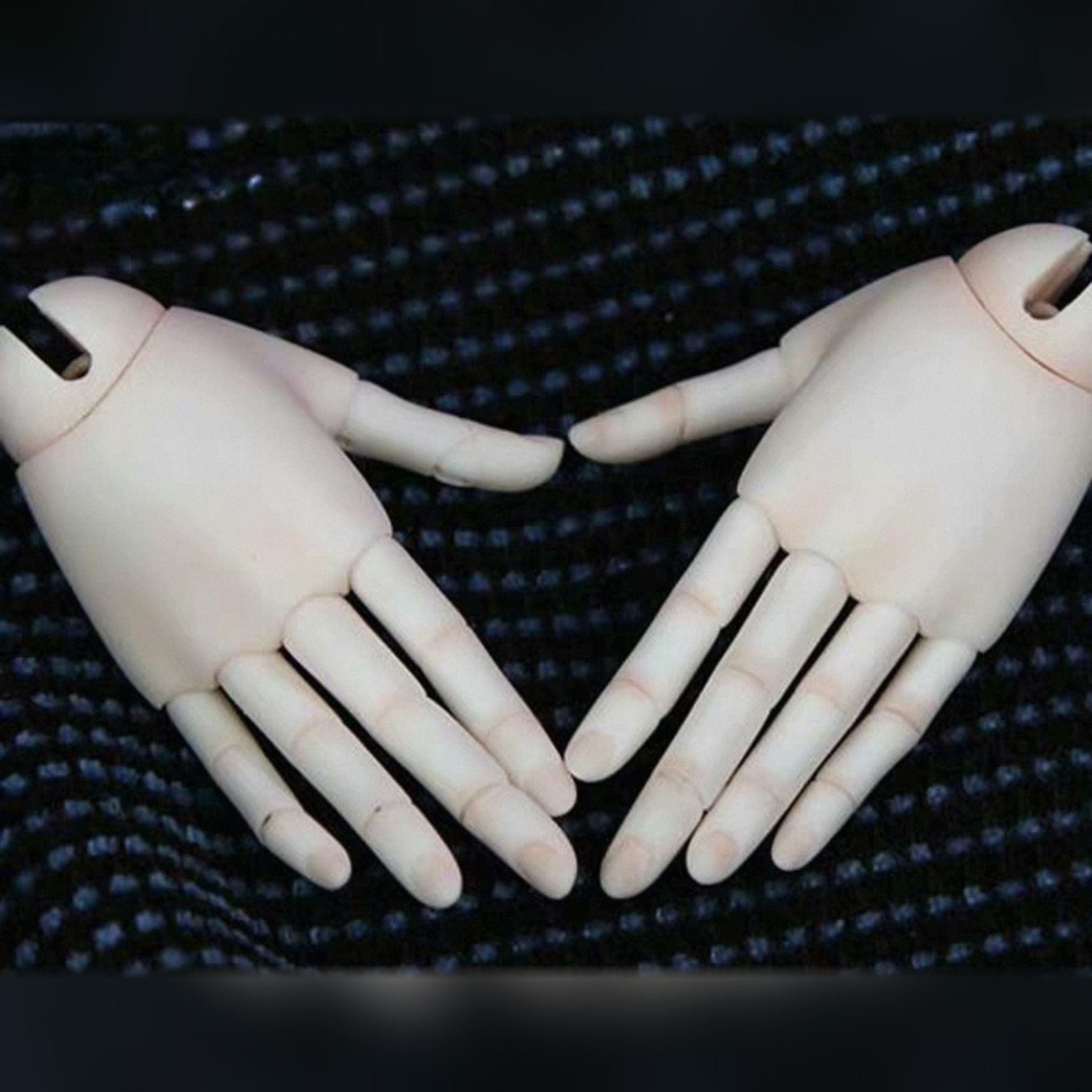 1/4 scale BJD jointed hands palm view showing articulated finger joints