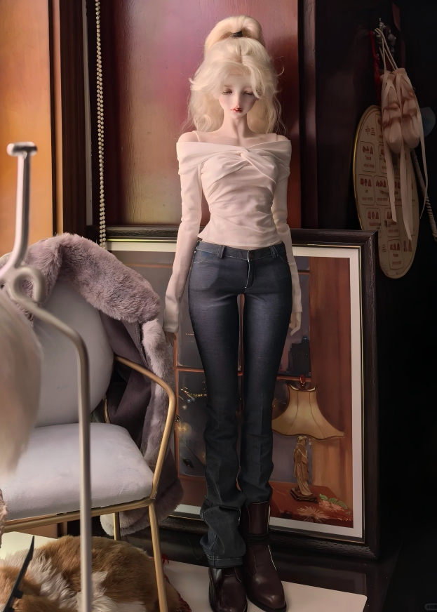 61cm BJD female doll wearing fashion outfit with realistic resin body