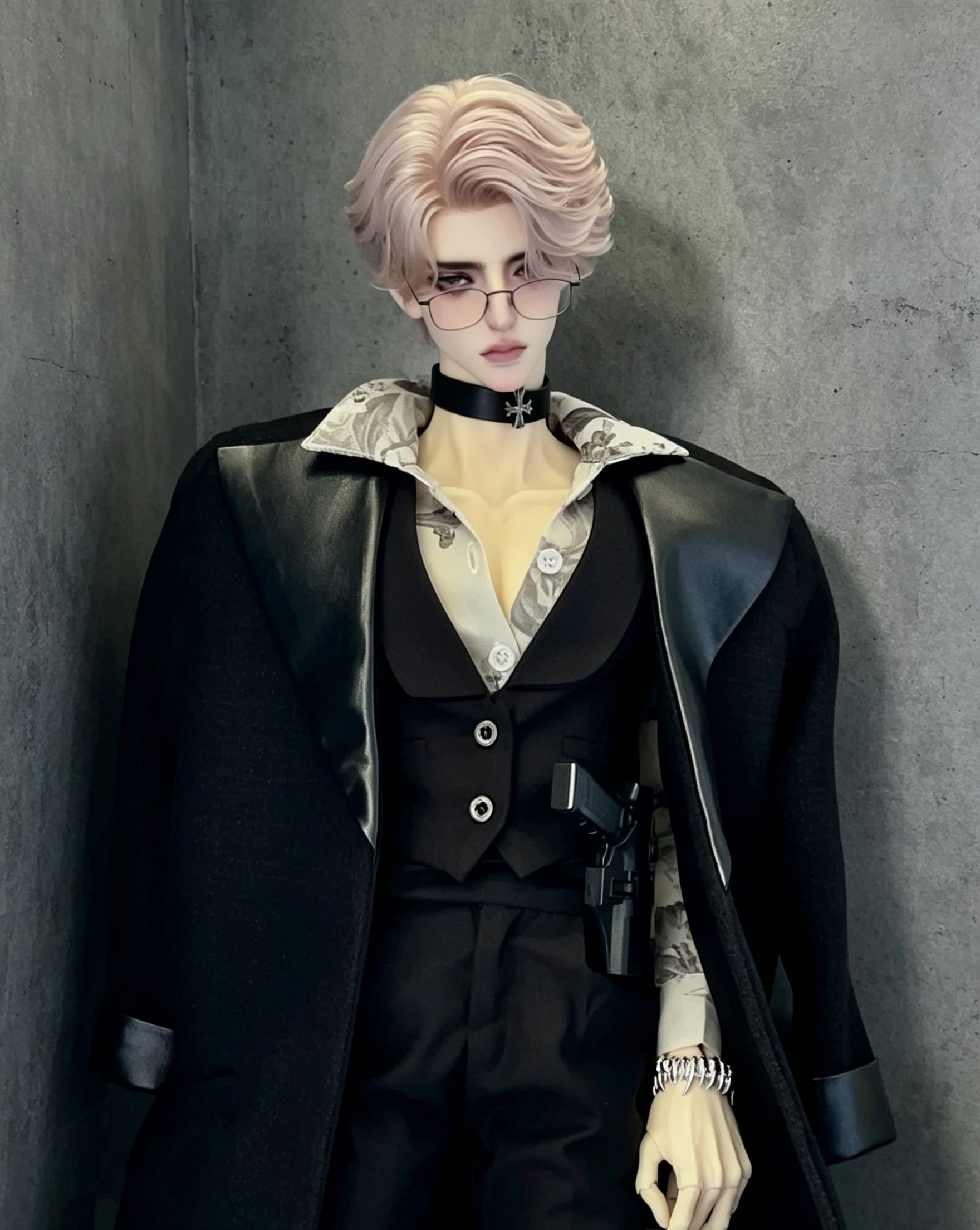 Full body view of 75cm realistic male BJD doll body with slim waist and long legs