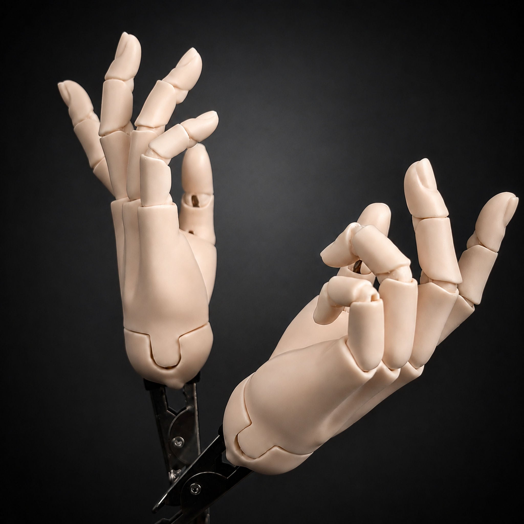 75cm resin BJD hands in different posing positions