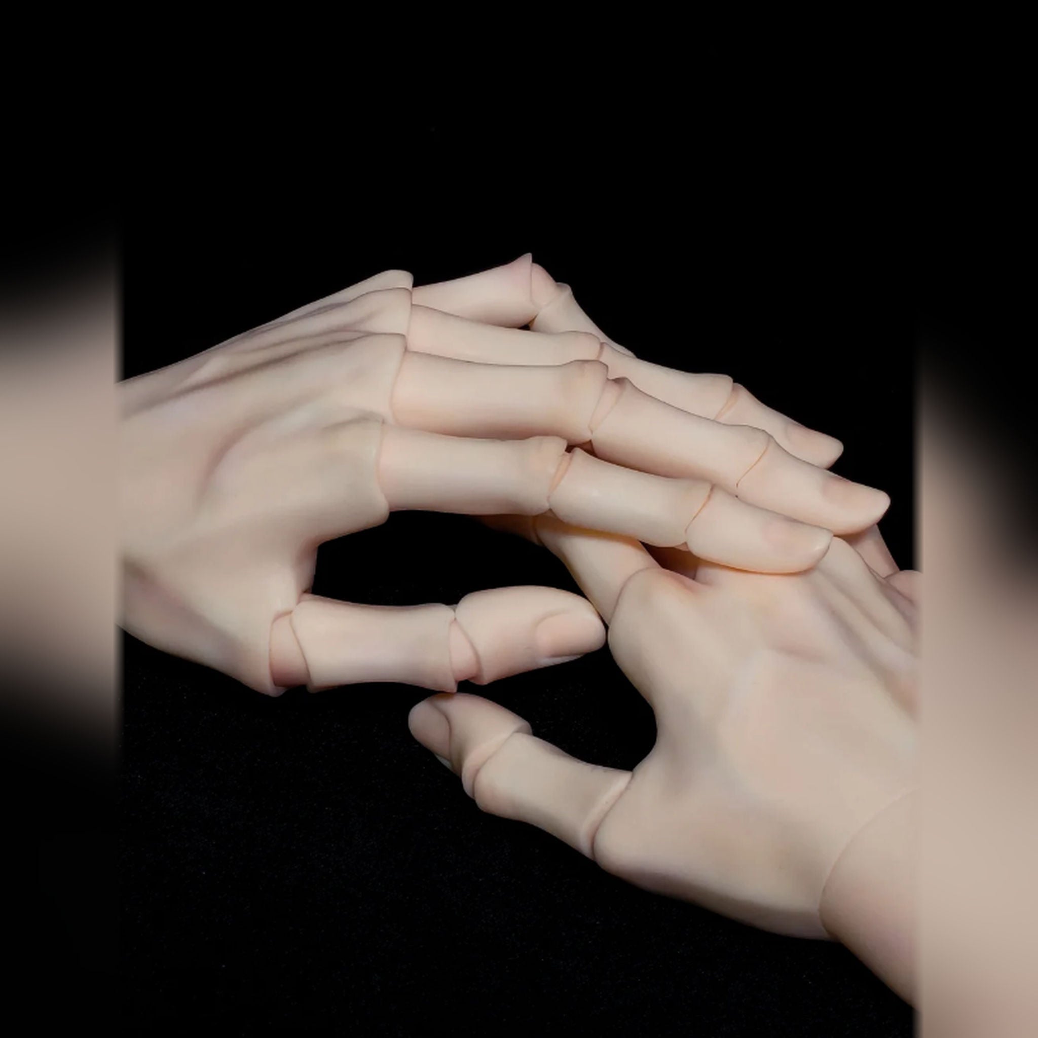 BJD jointed hands demonstrating flexible articulated finger movement and posing capability