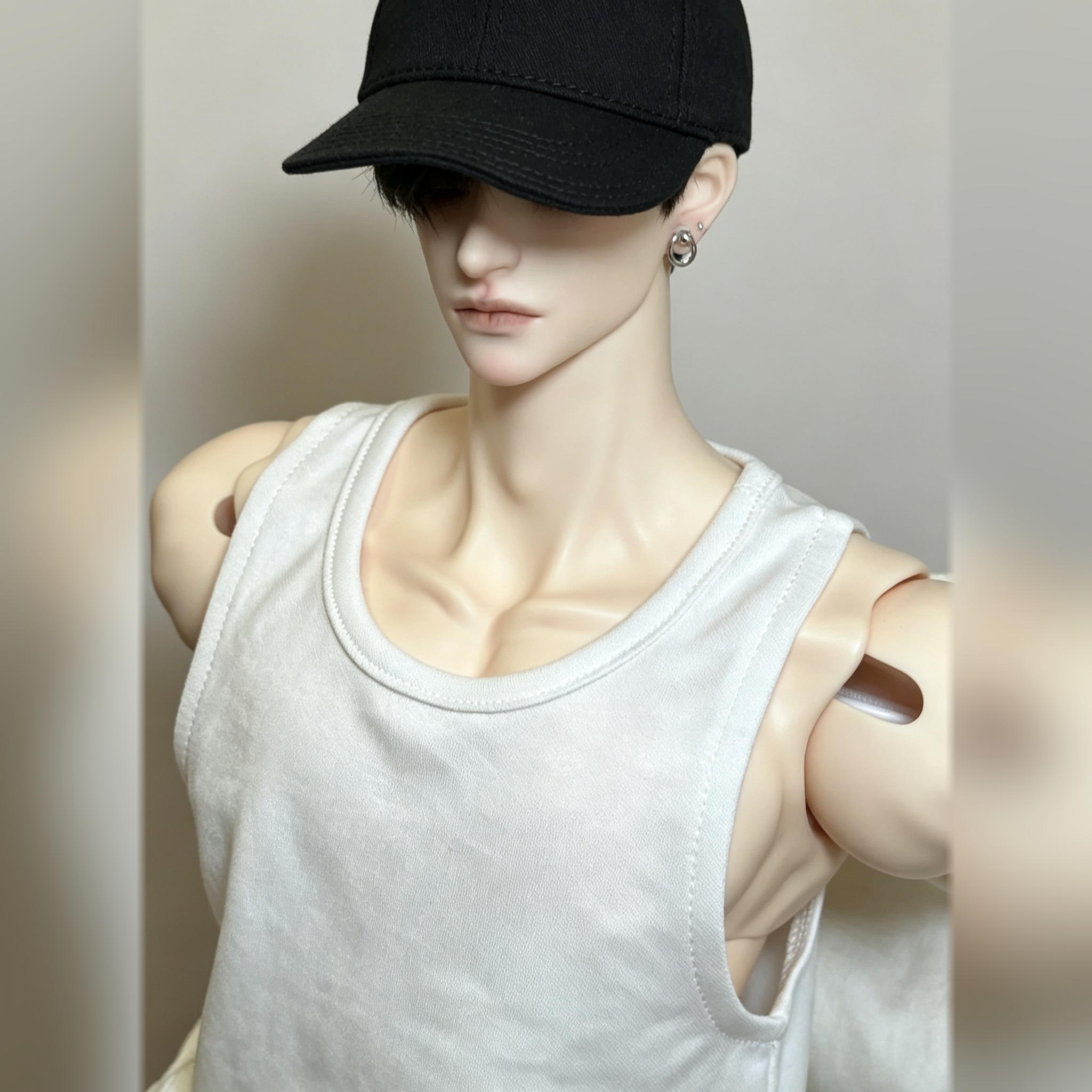 75cm Large Male BJD Body Sun close-up of neck, collarbone and upper torso details with muscular sculpt